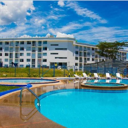 Apartamento Cerca Parque Del Cafe Con Piscina Montenegro Luaran gambar