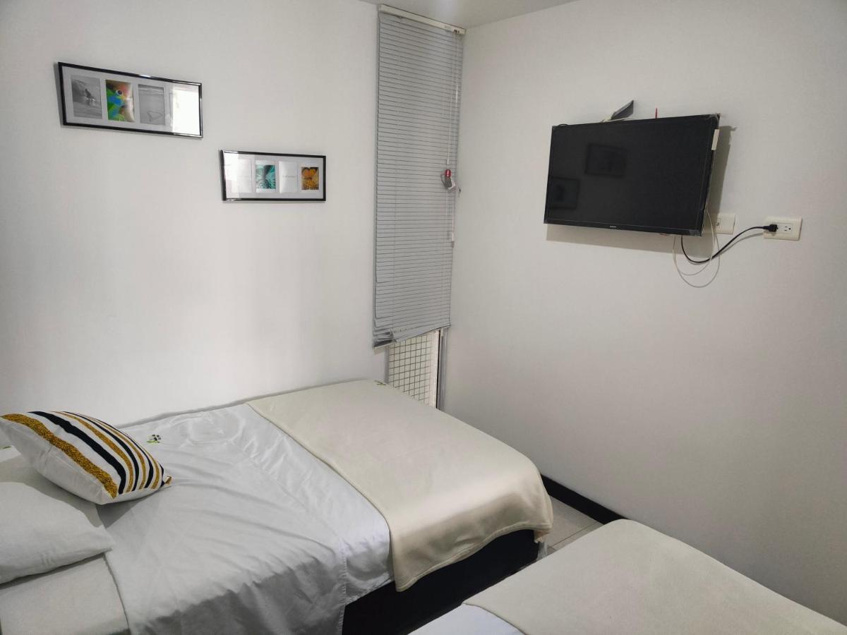 Apartamento Cerca Parque Del Cafe Con Piscina Montenegro Luaran gambar