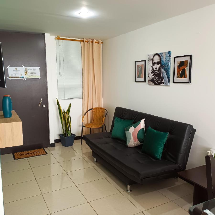 Apartamento Cerca Parque Del Cafe Con Piscina Montenegro Luaran gambar