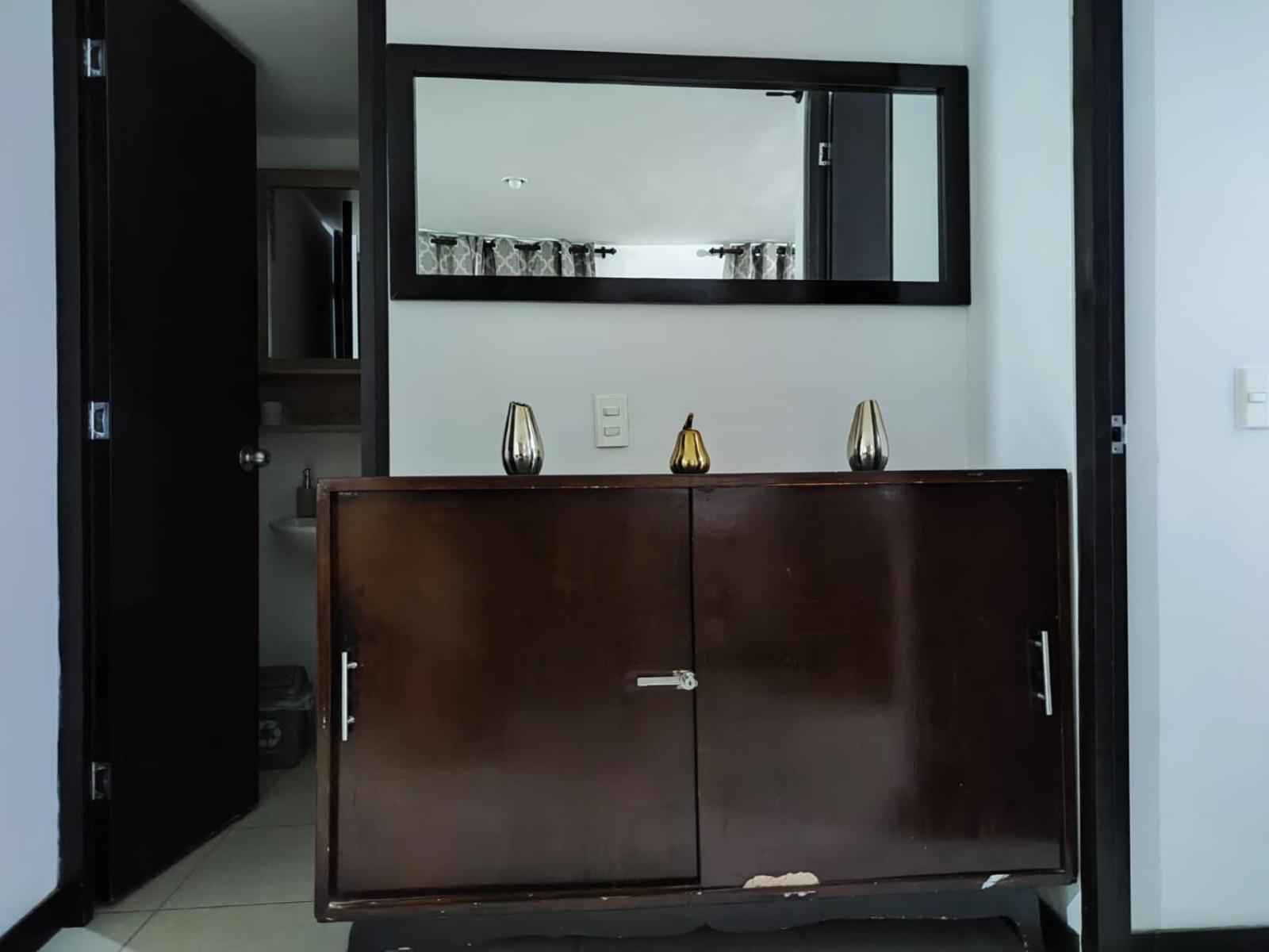 Apartamento Cerca Parque Del Cafe Con Piscina Montenegro Luaran gambar