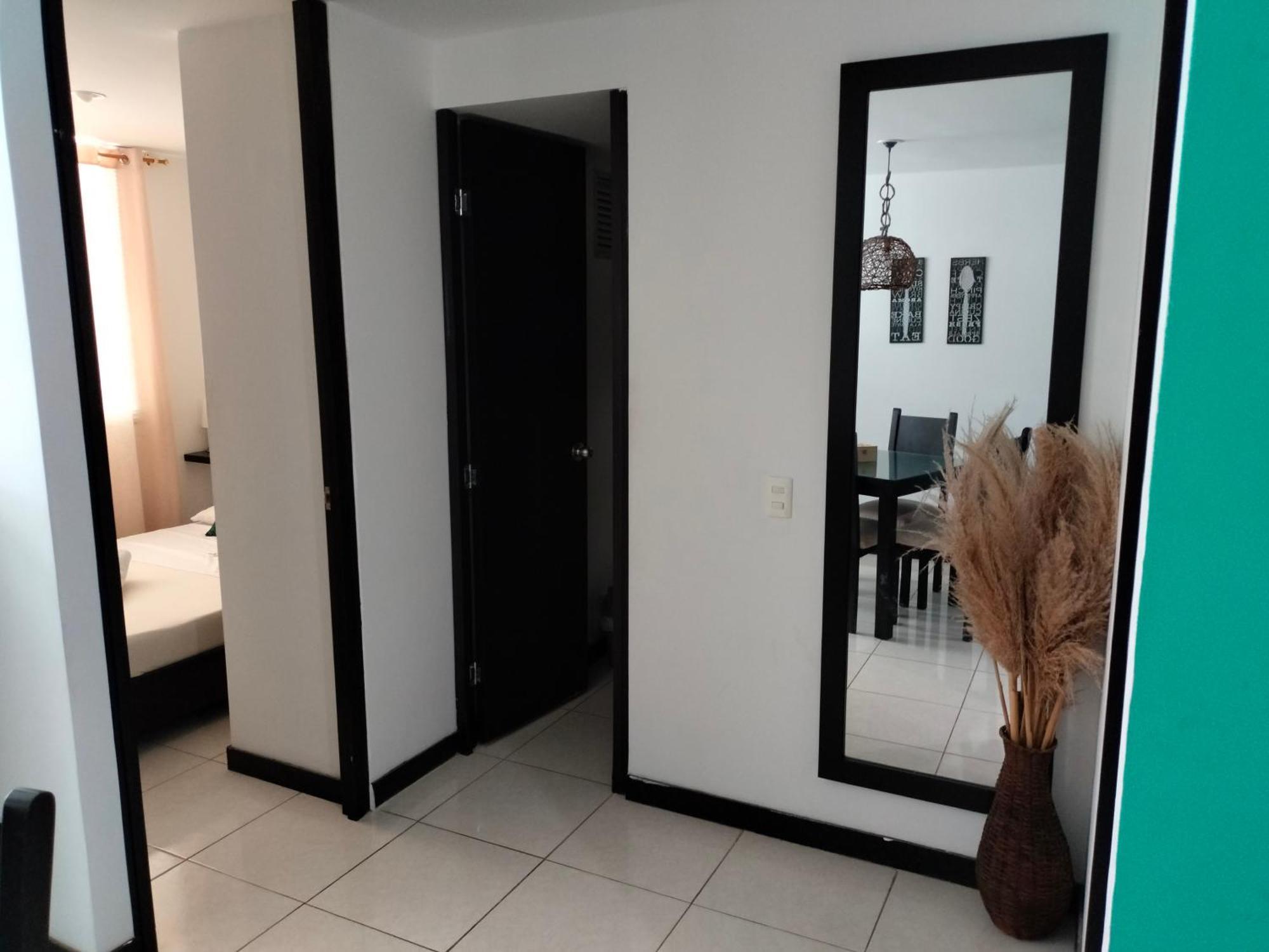 Apartamento Cerca Parque Del Cafe Con Piscina Montenegro Luaran gambar